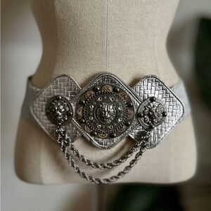 80s vintage wide chain belt lion head draped embellished belt